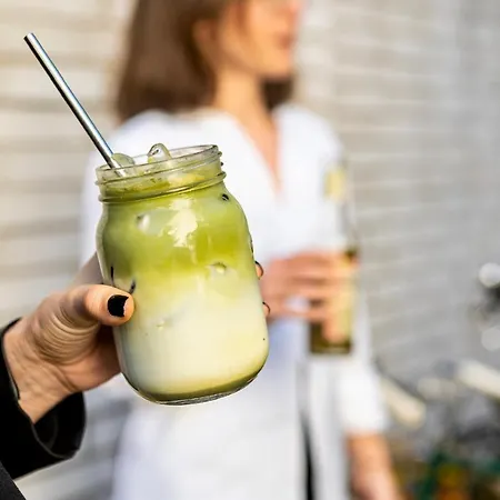 Apartment Street Food Possonium