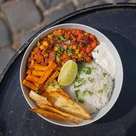 Appartement Street Food Possonium