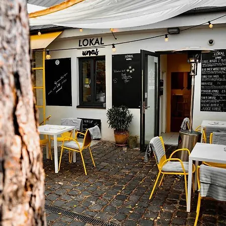 Street Food Possonium Appartement *