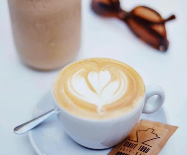 Apartment Street Food Possonium