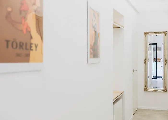 Street Food Possonium شقة *